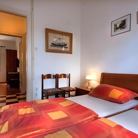Angela Classic Rooms & Apartments Zagreb Bagian luar foto